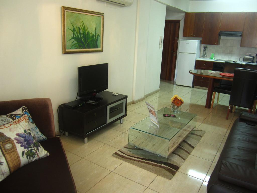Appartement Marina 211 *